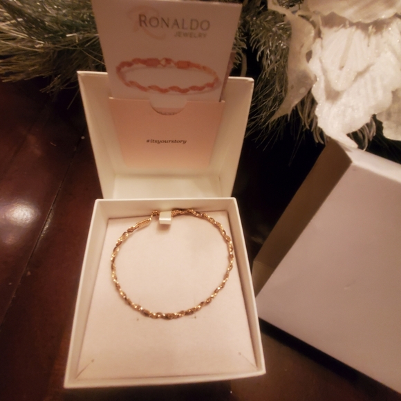 NEW Ronaldo A Mother's Love Bracelet - Picture 2 of 4